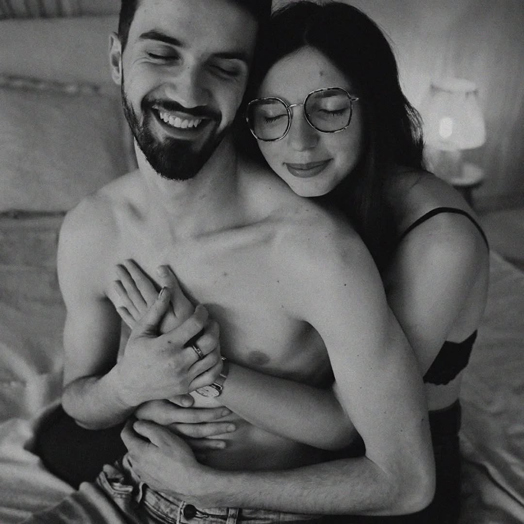 E & G ❤
Une séance comme je l'ai aime...
#couple #couplelove #love #amoureux
#amoureuses amour tendresse seancecouple complicité photographecouple photographemariage lovesession photographedordogne photographelotetgaronne homestudio @fannyl_photographe